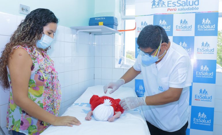 EsSalud Piura: especialistas salvan vida de recién nacida con atresia de esófago
