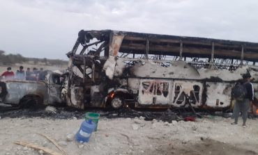 Choque en carretera Piura - Chiclayo deja dos muertos y al menos 40 heridos