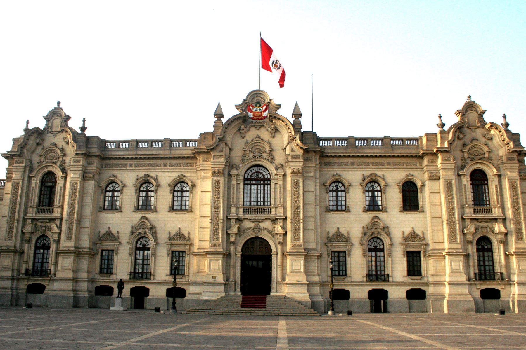 Gobierno plantea que nueva Constitución se elabore con Asamblea Constituyente