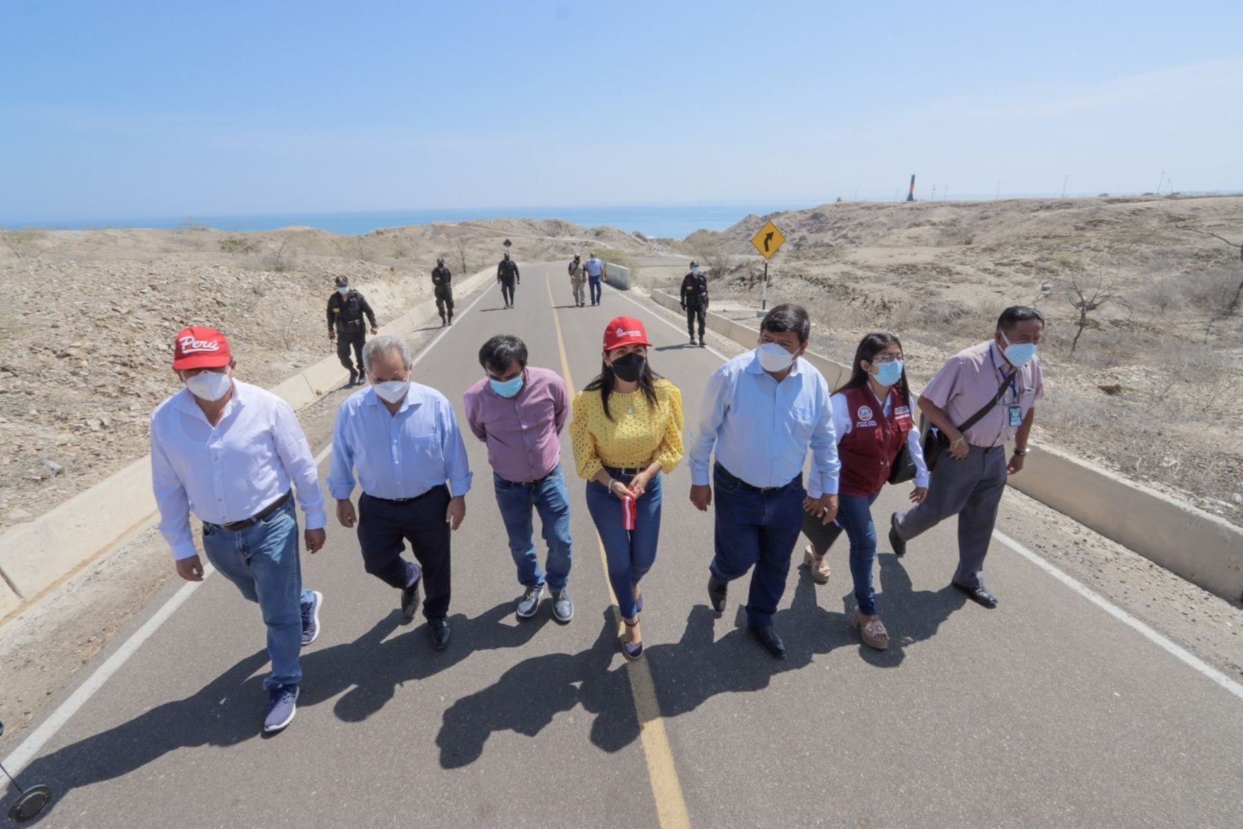 Piura: ARCC inaugura más de seis kilómetros de pista asfaltada y un colegio