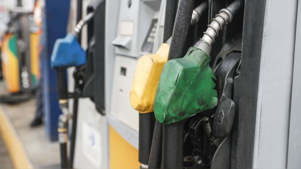 Gobierno ofreció a transportistas multar a grifos que no rebajen precios de combustibles