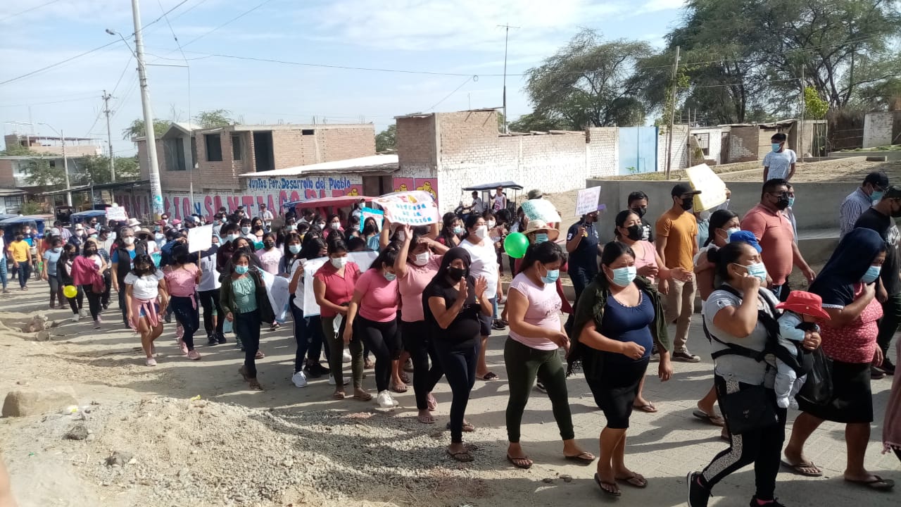 Piura: Más de mil alumnos de La Arena no tiene colegio dónde estudiar