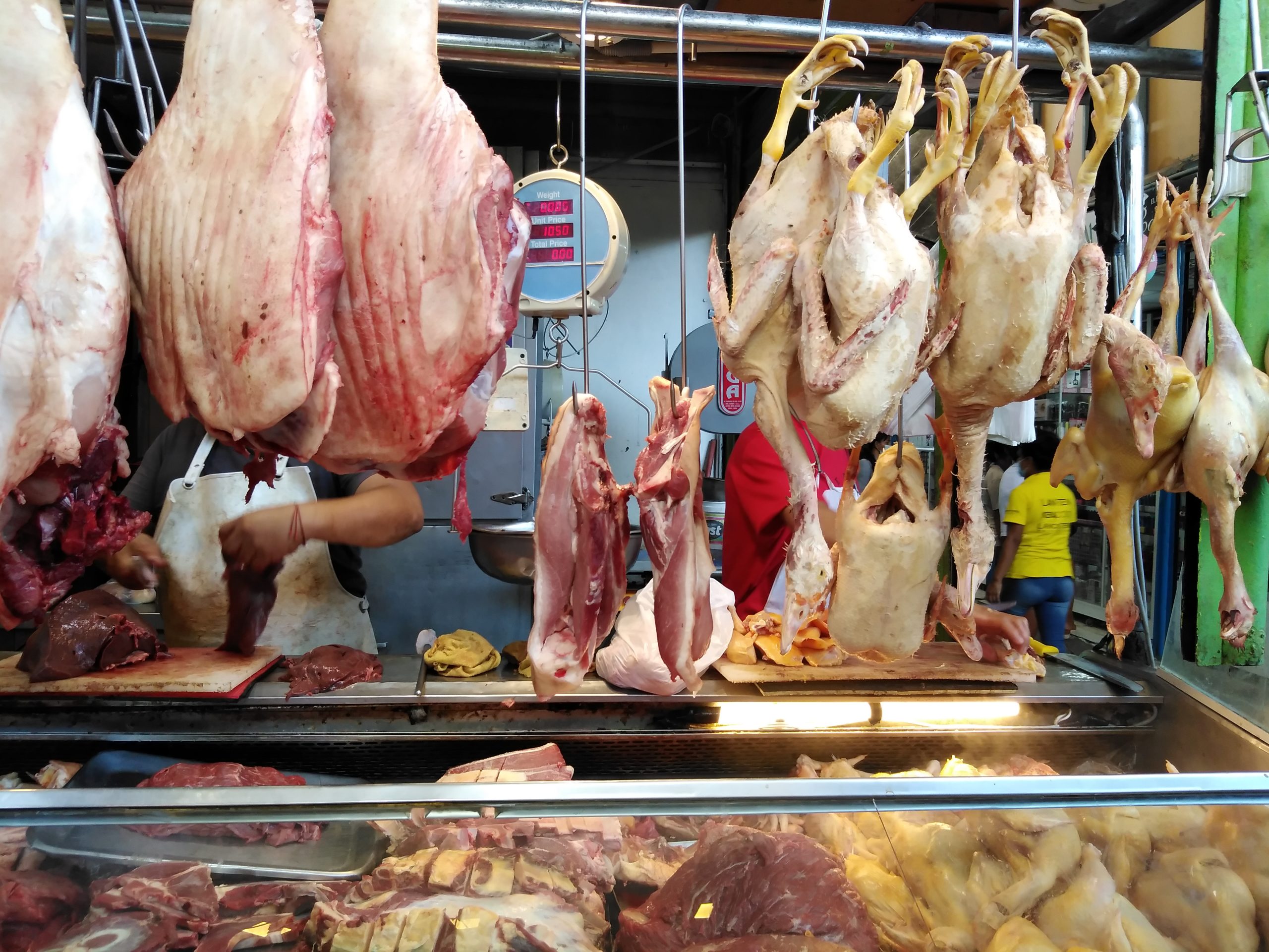 Mercado modelo de Piura reanudó atención con precios más elevados por paro