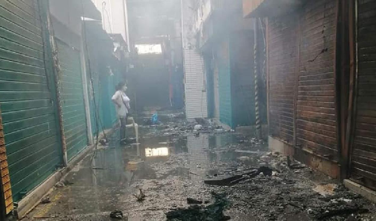 Piura: más de 300 comerciantes damnificados por incendio en Mercado Modelo