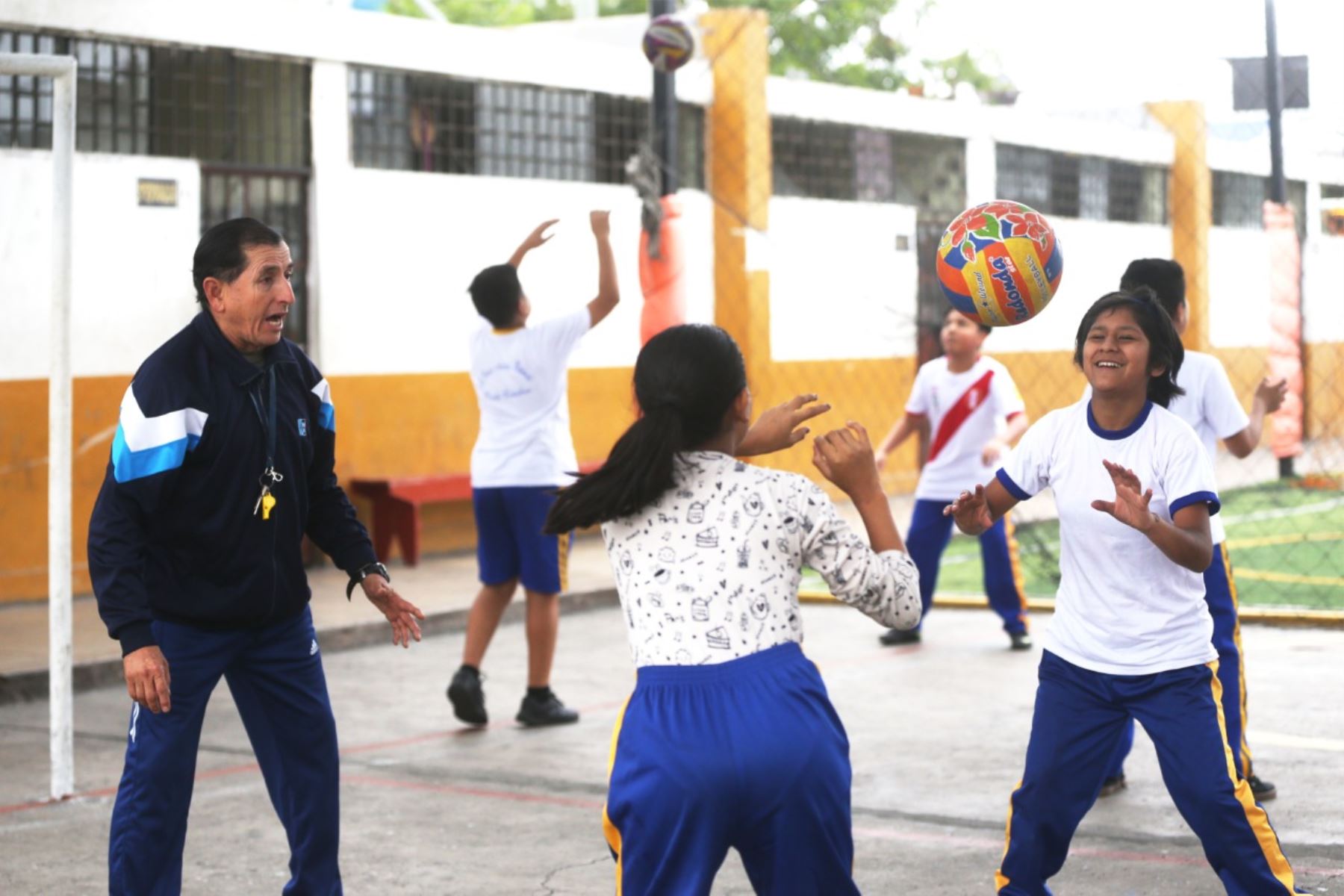 Todos los colegios públicos del país tendrán un profesor de educación física