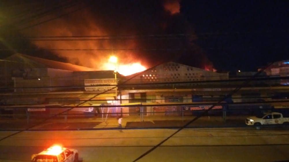 Nuevo incendio se registra en el mercado Modelo de Piura
