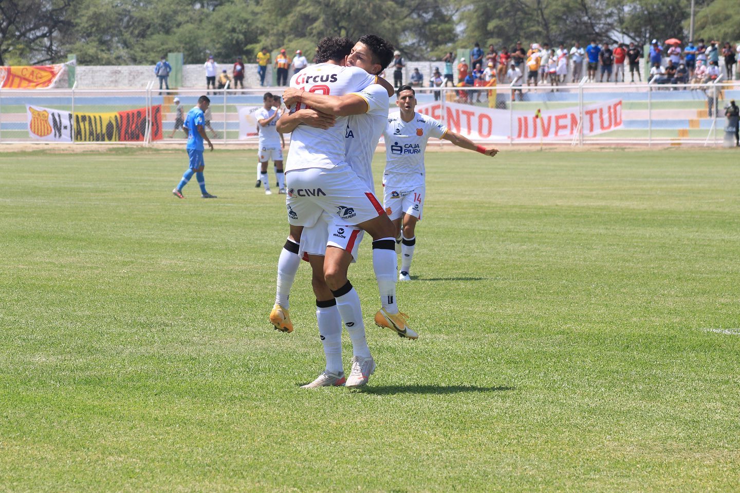 Atlético Grau de Piura vence en el primer tiempo a ADT de Tarma en Bernal
