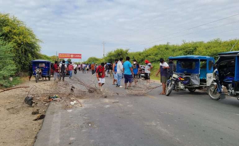 Policía advierte suspensión de derechos constitucionales a quienes bloqueen carreteras