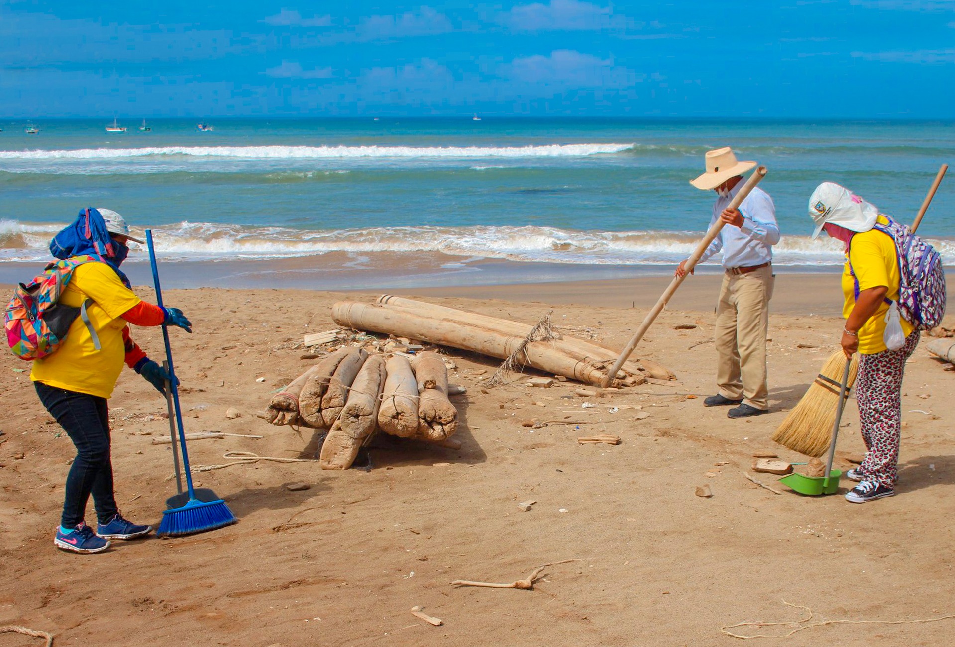 Piura: municipalidad convoca a población para limpiar playas de Sechura