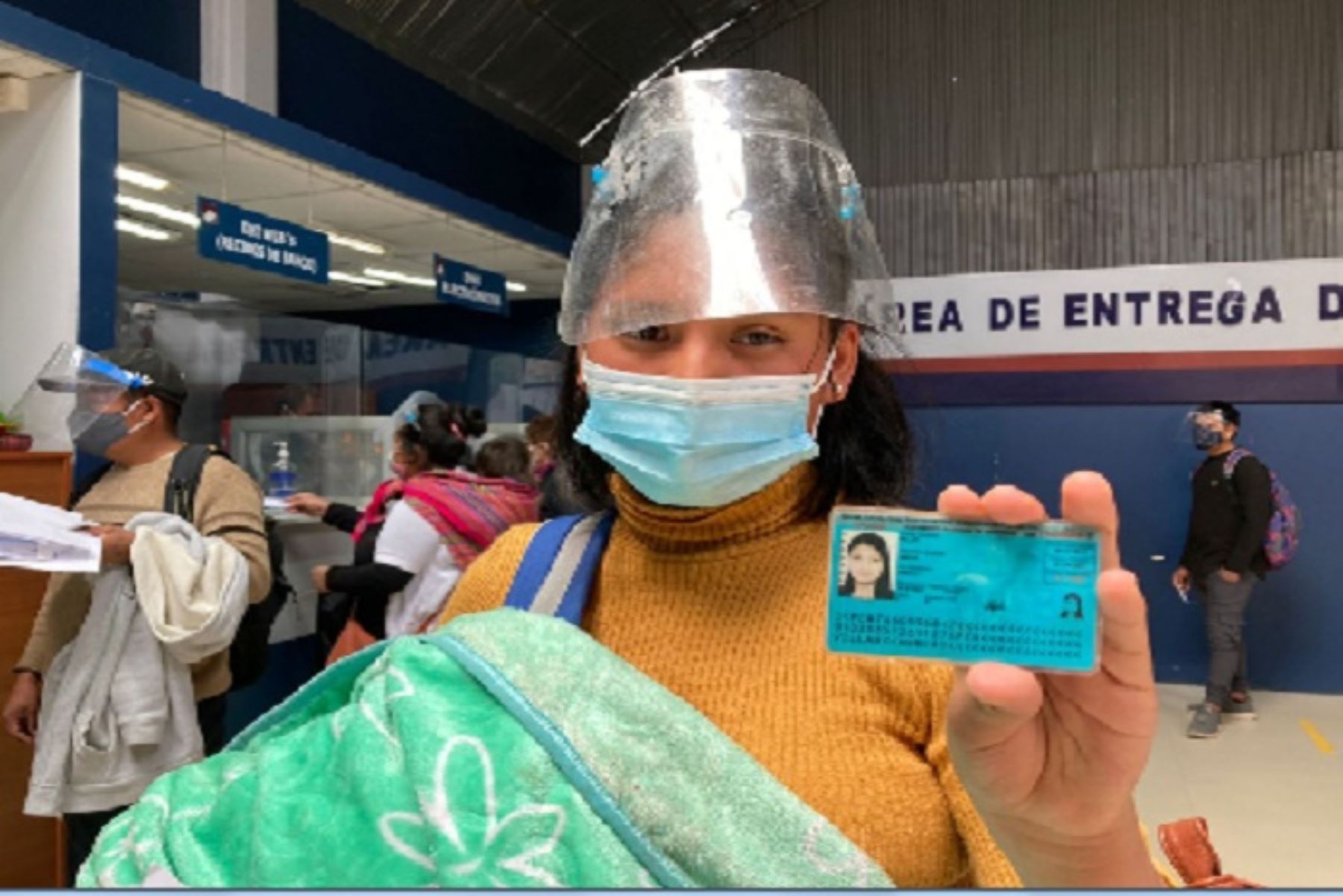 Reniec pide que se respete la vigencia de DNI caduco para todo tipo de trámite