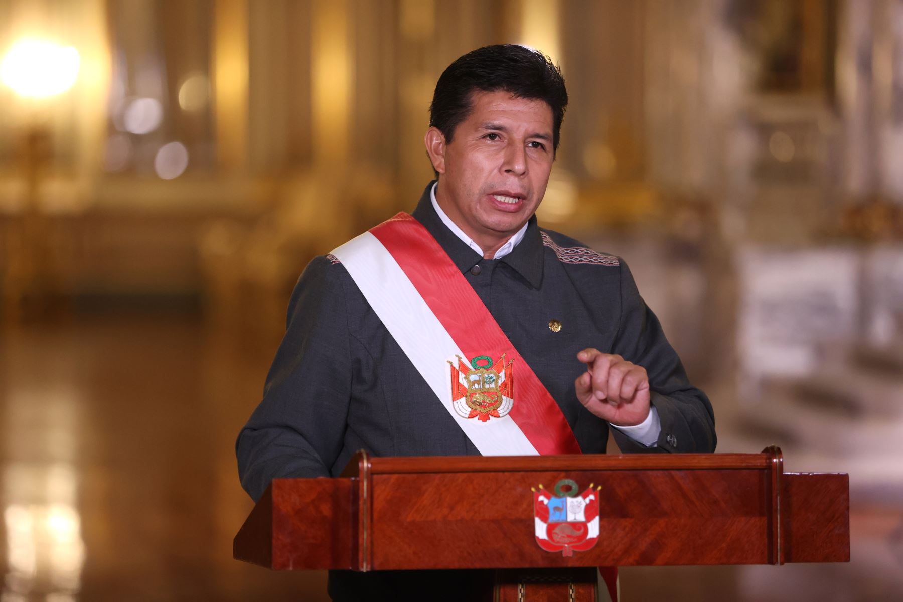Presidente Castillo desmiente plagio en su tesis de maestría
