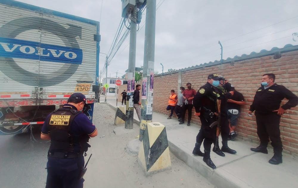 Piura: seis sujetos son intervenidos en vehículo que transportaba 700 cajas de cerveza