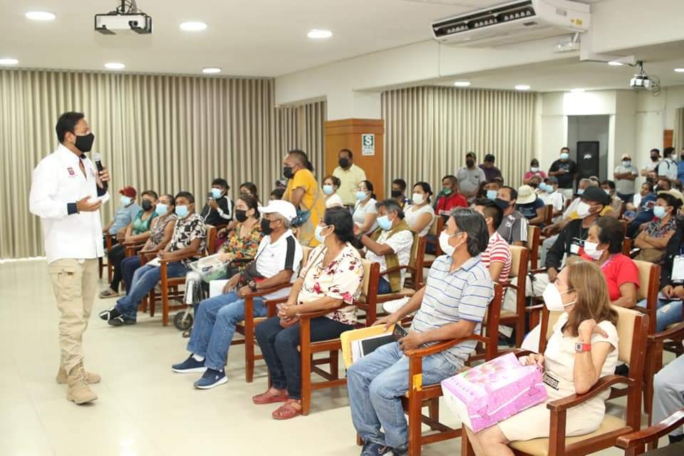Más de 100 ambulantes del centro de Piura inician proceso de formalización