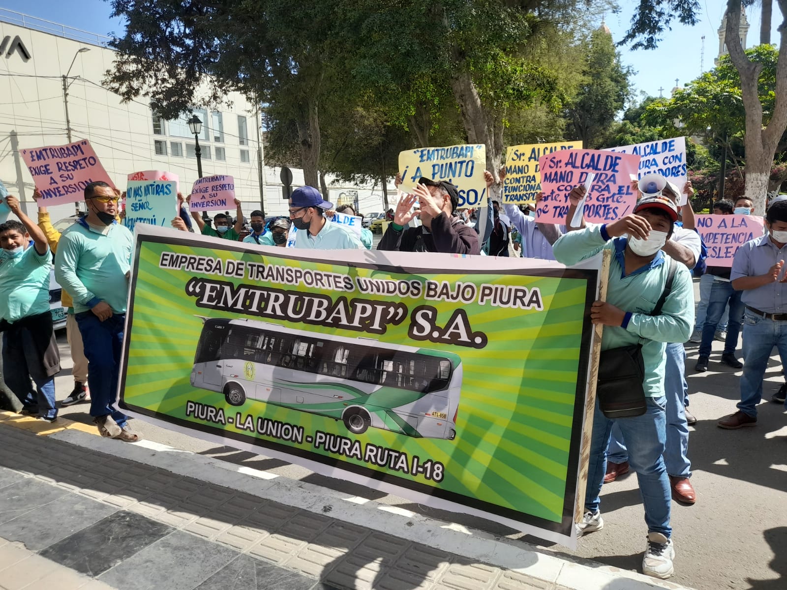 Piura: Transportistas exigen a alcalde mano dura contra informales