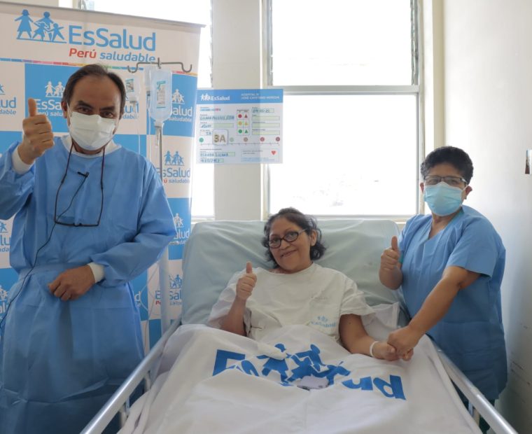 Personal de EsSalud Piura realiza exitosa cirugía a paciente oncológica