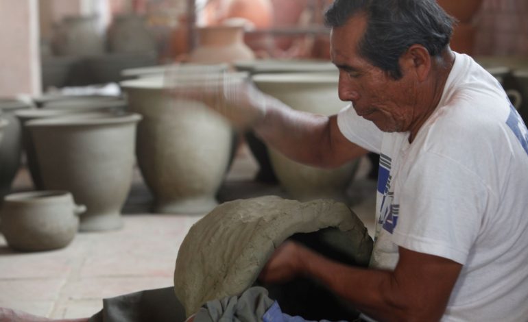 Piura: Adultos mayores que se dedican a la artesanía tendrán apoyo del Mincetur