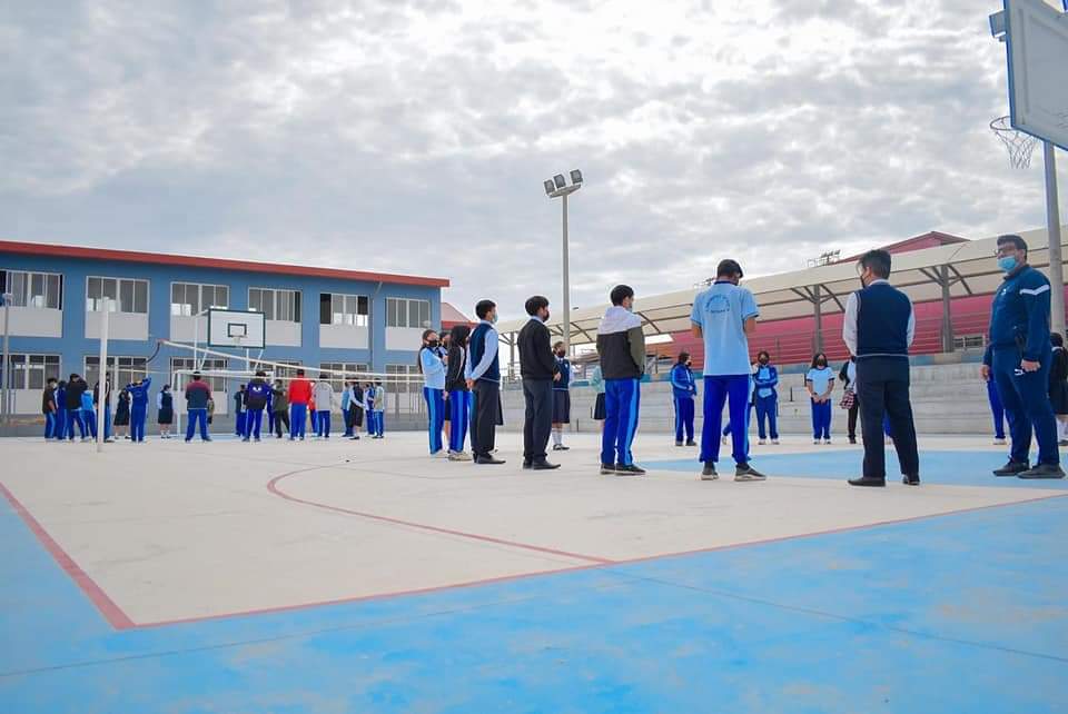 Sechura: Suspenden clases presenciales en colegio por caso covid en un maestro