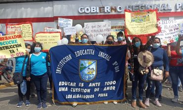 Piura: docentes y padres de familia exigen celeridad en construcción del colegio de Los Algarrobos