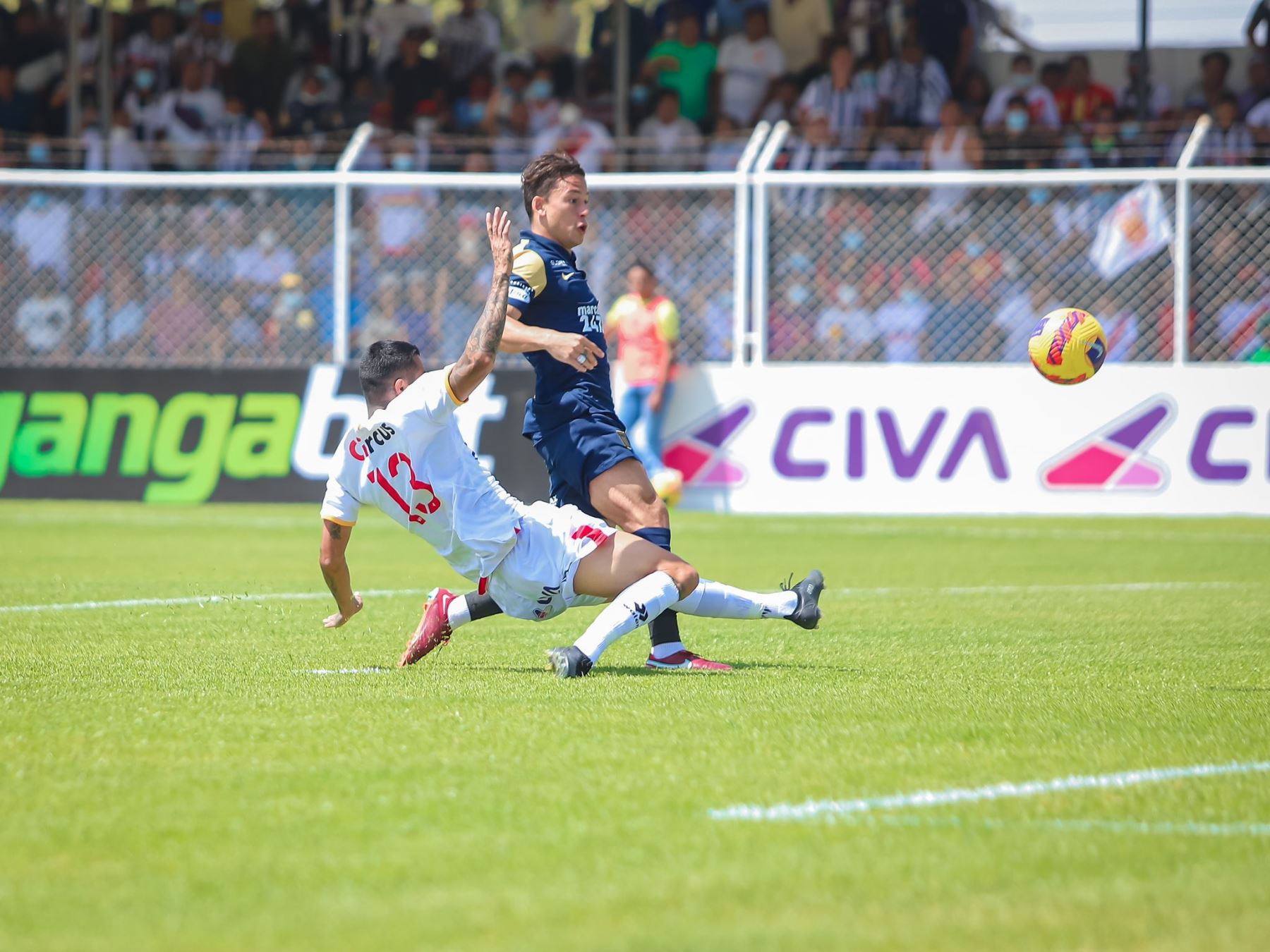Alianza Lima derrota 2-1 a Atlético Grau en Piura