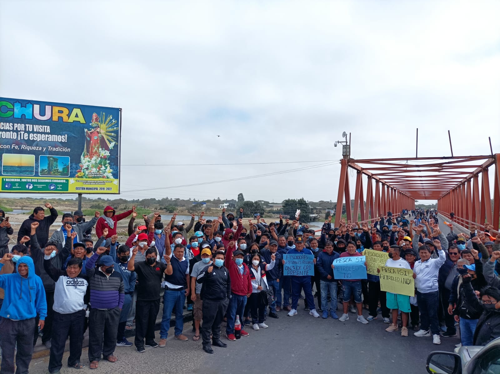 Pescadores inician paro bloqueando accesos hacia Sechura
