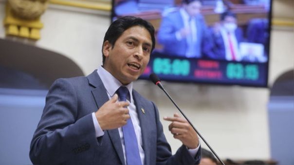 Comisión de Ética debatirá informe final sobre caso del congresista Freddy Díaz