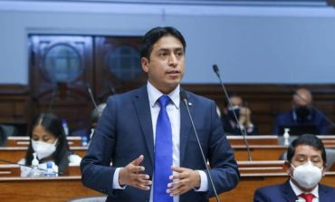 Comisión de Ética verá hoy denuncia contra congresista Freddy Díaz, acusado de violación