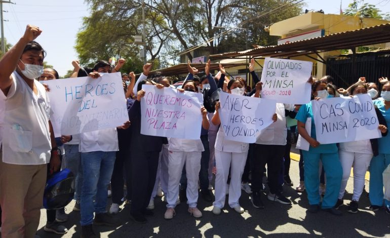 Piura: extrabajadores CAS Covid exigen ser repuestos en sus plazas