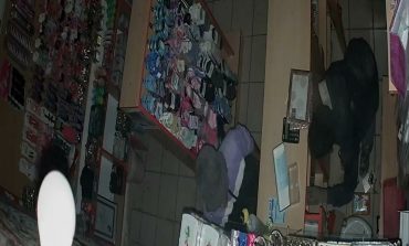 Piura: delincuentes roban en tienda ubicada en pleno centro de la ciudad