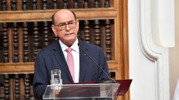 Congreso aprueba admisión de moción de interpelación contra ministro César Landa