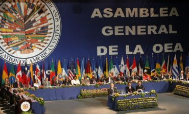 La OEA aprueba envío de una delegación a Perú para que analice la situación del país