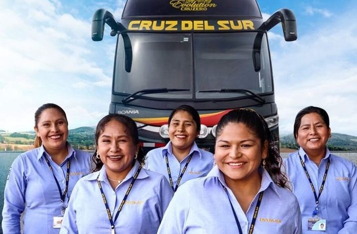 Agencia Cruz del Sur presenta a su primer equipo de conductoras