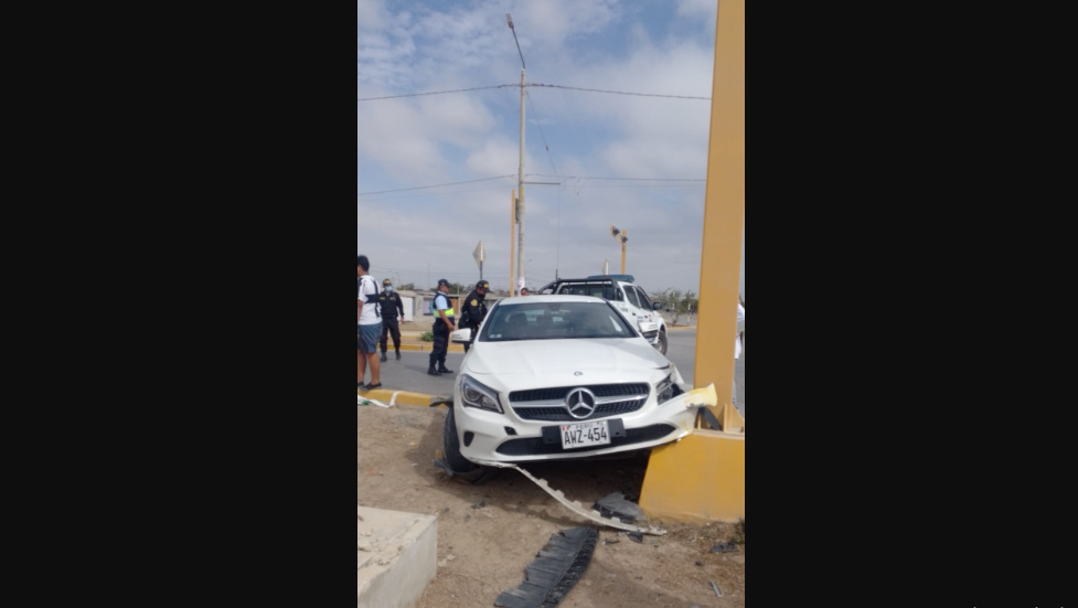Piura: automóvil de jugador de Atlético Grau implicado en accidente