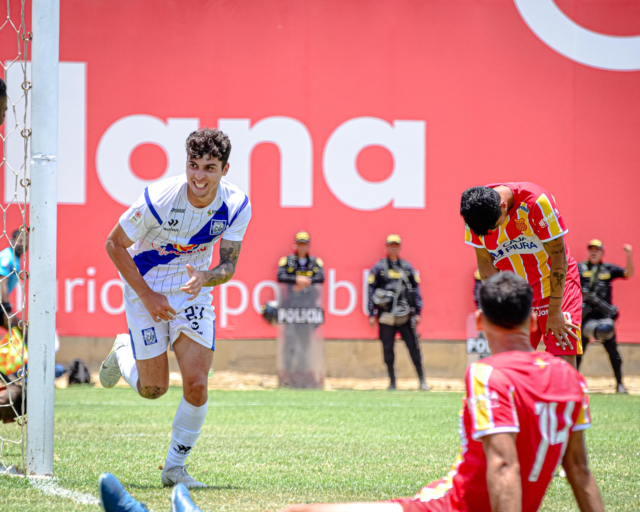 Alianza Atlético goleó por 4-1 a Atlético Grau
