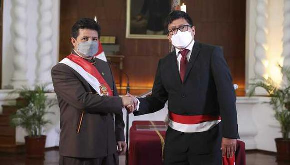 Pedro Castillo anuncia salida del ministro de Salud, Jorge López, tras acusación de ‘pitufeo’