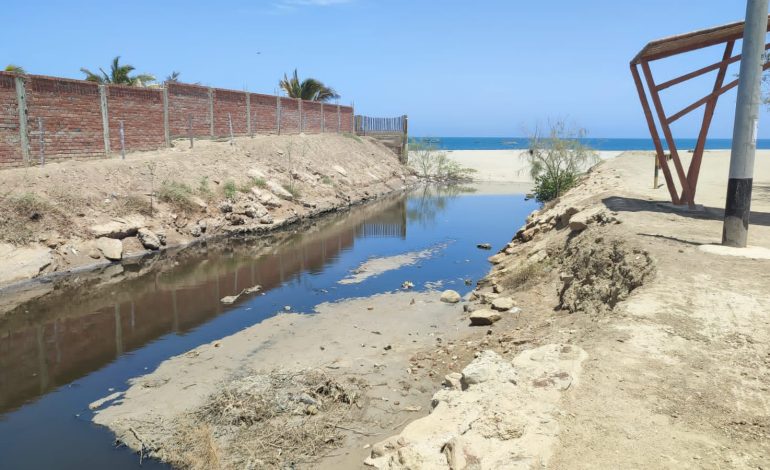 Pobladores de Los Órganos denuncian contaminación de medio ambiente por aguas servidas