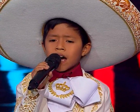 Niño del Bajo Piura pasa a siguiente etapa en concurso de canto