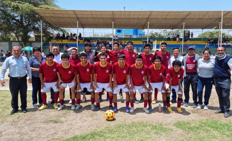 I.E San Miguel de Piura es campeón provincial de fútbol en los juegos escolares