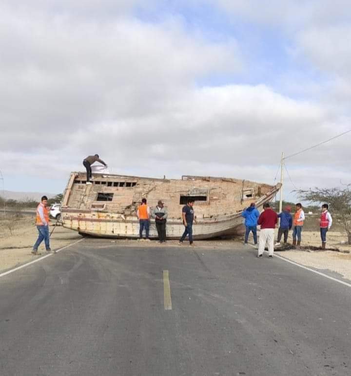 Sechura: continua paro de pescadores en la provincia