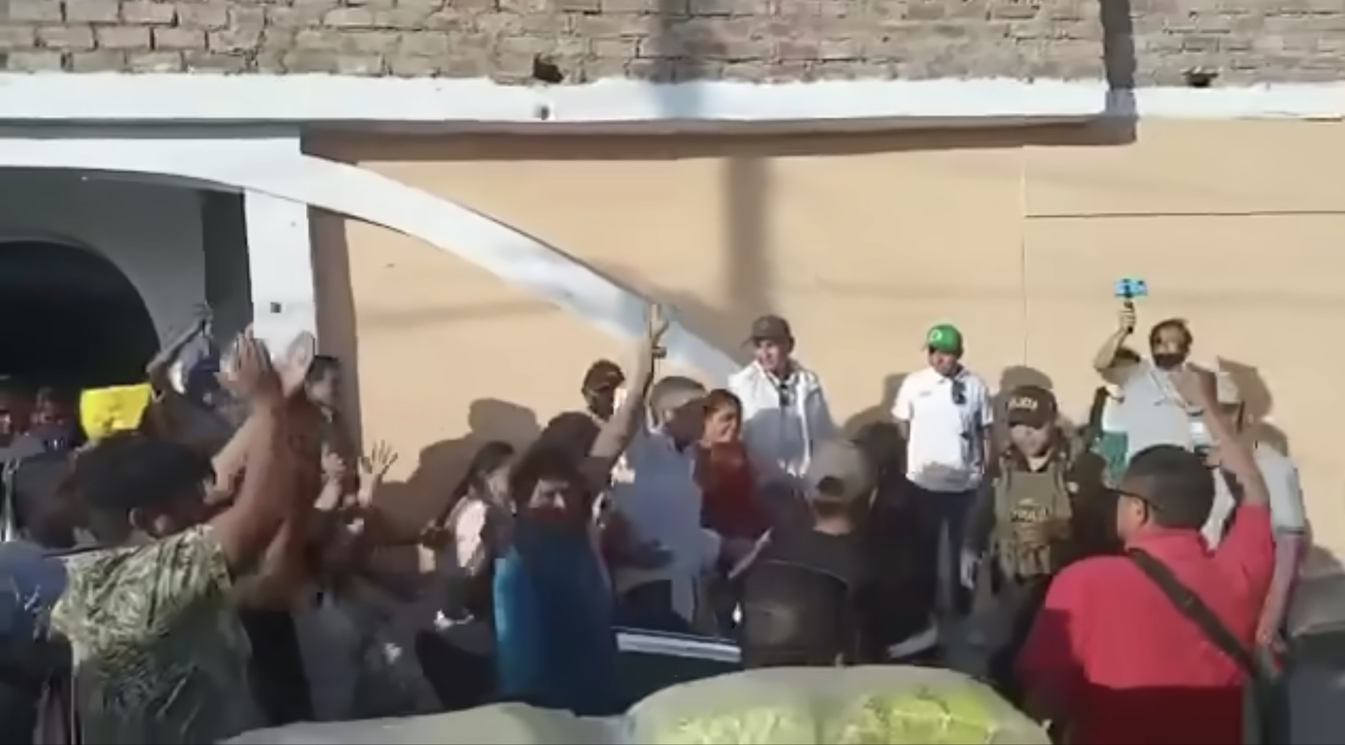 Acusan a simpatizantes del reloj por ataques a candidato en el Bajo Piura