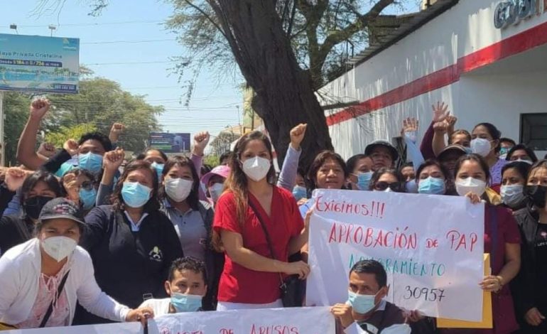 Piura: con protesta trabajadores del sector Salud exigen ser nombrados