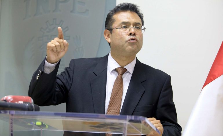 Ministro Tello anuncia reparaciones para familiares de fallecidos en protestas
