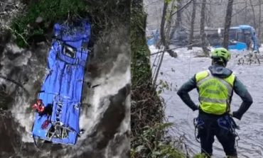 Peruana fallece en accidente de tránsito en España tras caer su bus al río Lérez