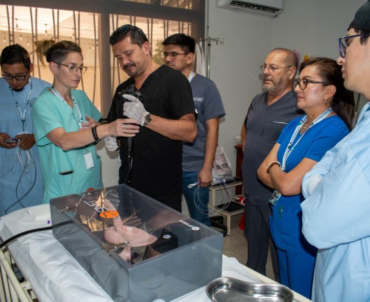 En Piura se capacitan a médicos de Ecuador, Bolivia y Colombia