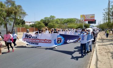 Piura: docentes y estudiantes de la UNP salen a marchar a favor de investigados