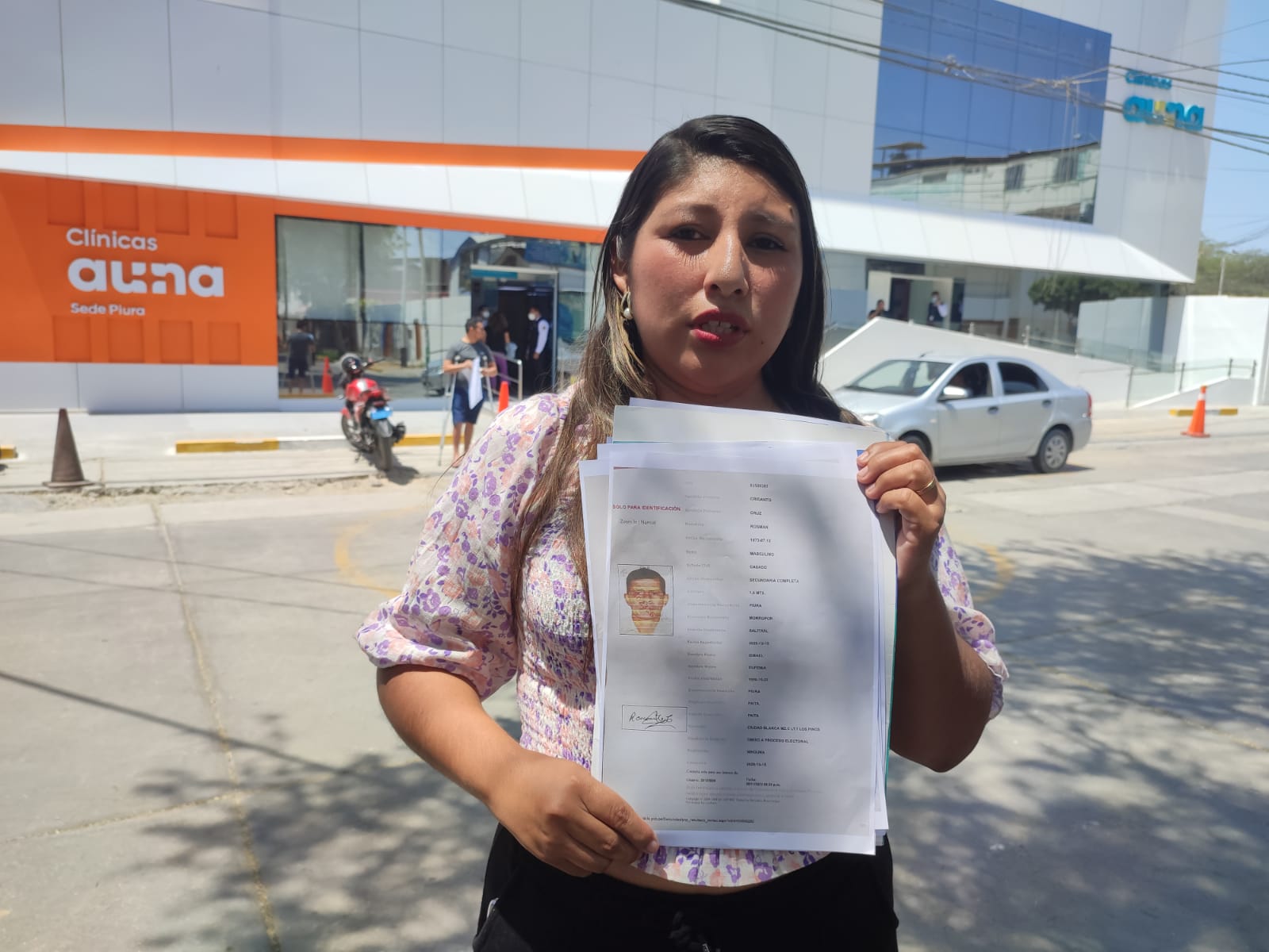 Hombre investigado por atacar deportista a machetazos actuó en defensa propia, según sus familiares