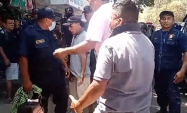 Sullana: comerciantes se enfrentan a autoridades por decomiso de pirotécnicos