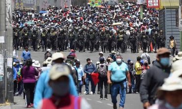 Protestas dejan 20 muertos durante Estado de Emergencia, mientras rige toque de queda en 15 provincias