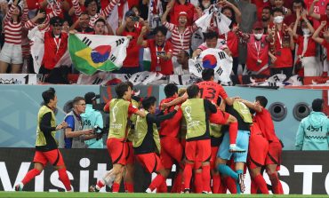 <strong>Corea del Sur hizo el milagro y venció 2-1 a Portugal para meterse a octavos</strong>