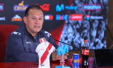 Técnico Juan Reynoso resalta el compromiso de los jugadores de la selección peruana