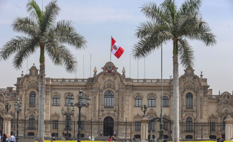 Presidencia agradece al Papa Francisco por tener presente al Perú en sus oraciones